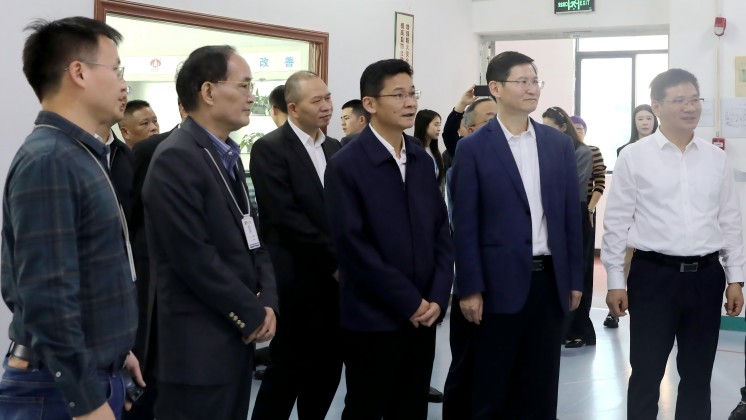 湖南省人民政府副省長、黨組成員曹志強 蒞臨炬神電子調研